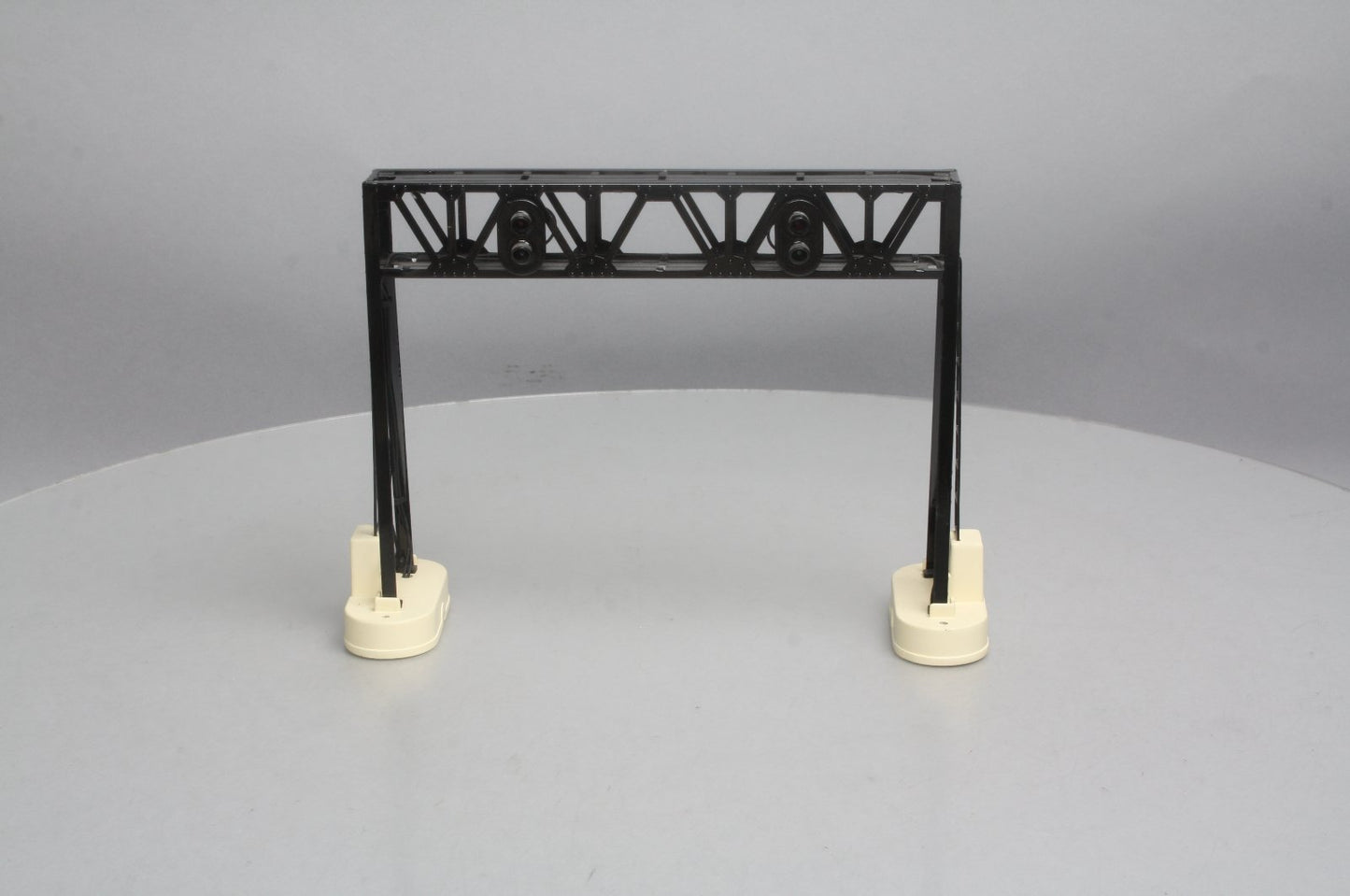 MTH 30-9026 O Signal Bridge #450