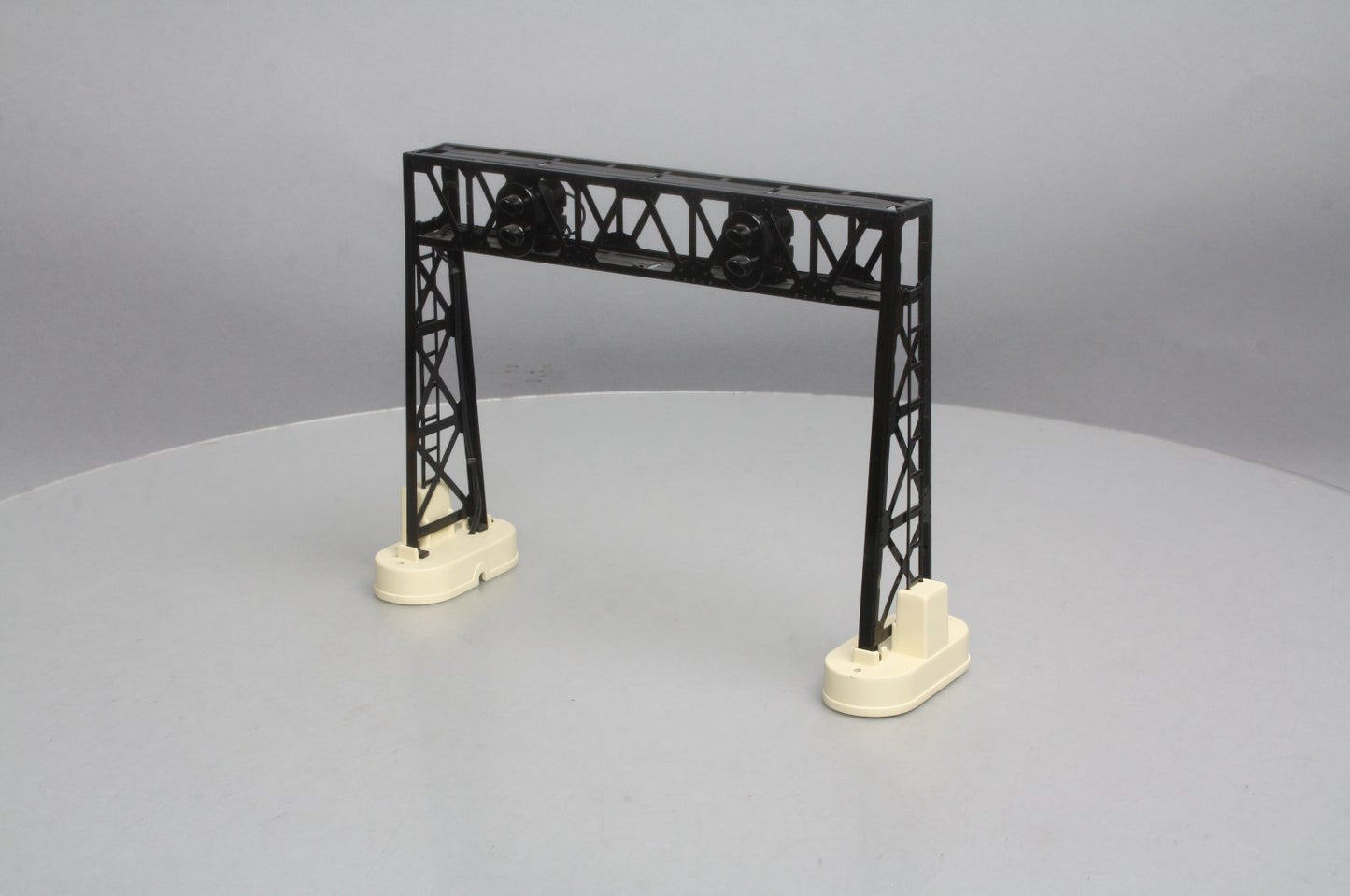 MTH 30-9026 O Signal Bridge #450