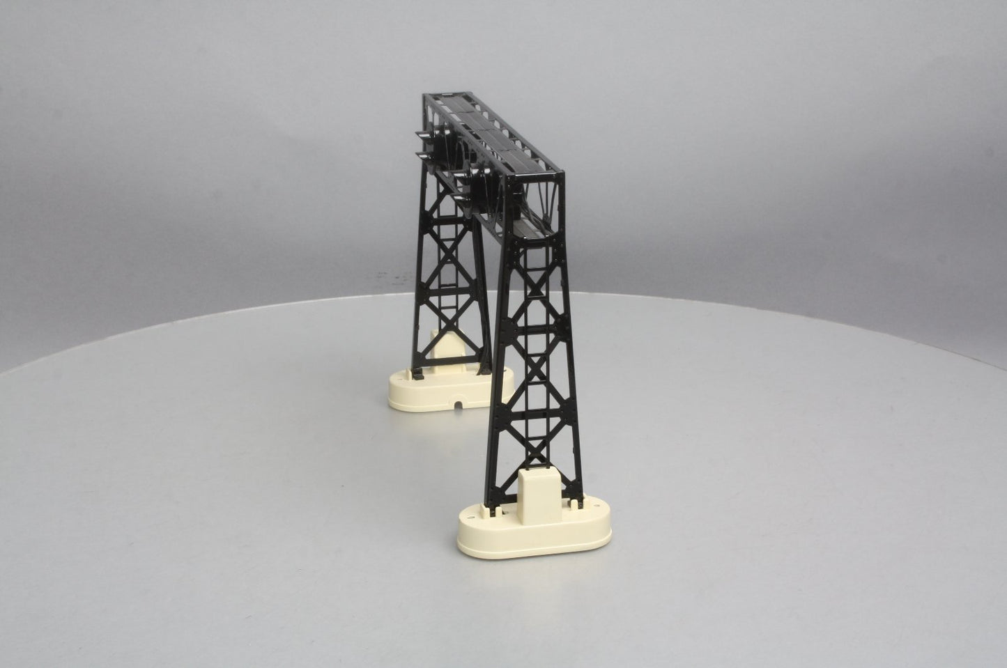 MTH 30-9026 O Signal Bridge #450