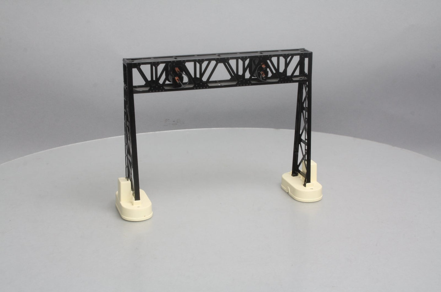 MTH 30-9026 O Signal Bridge #450