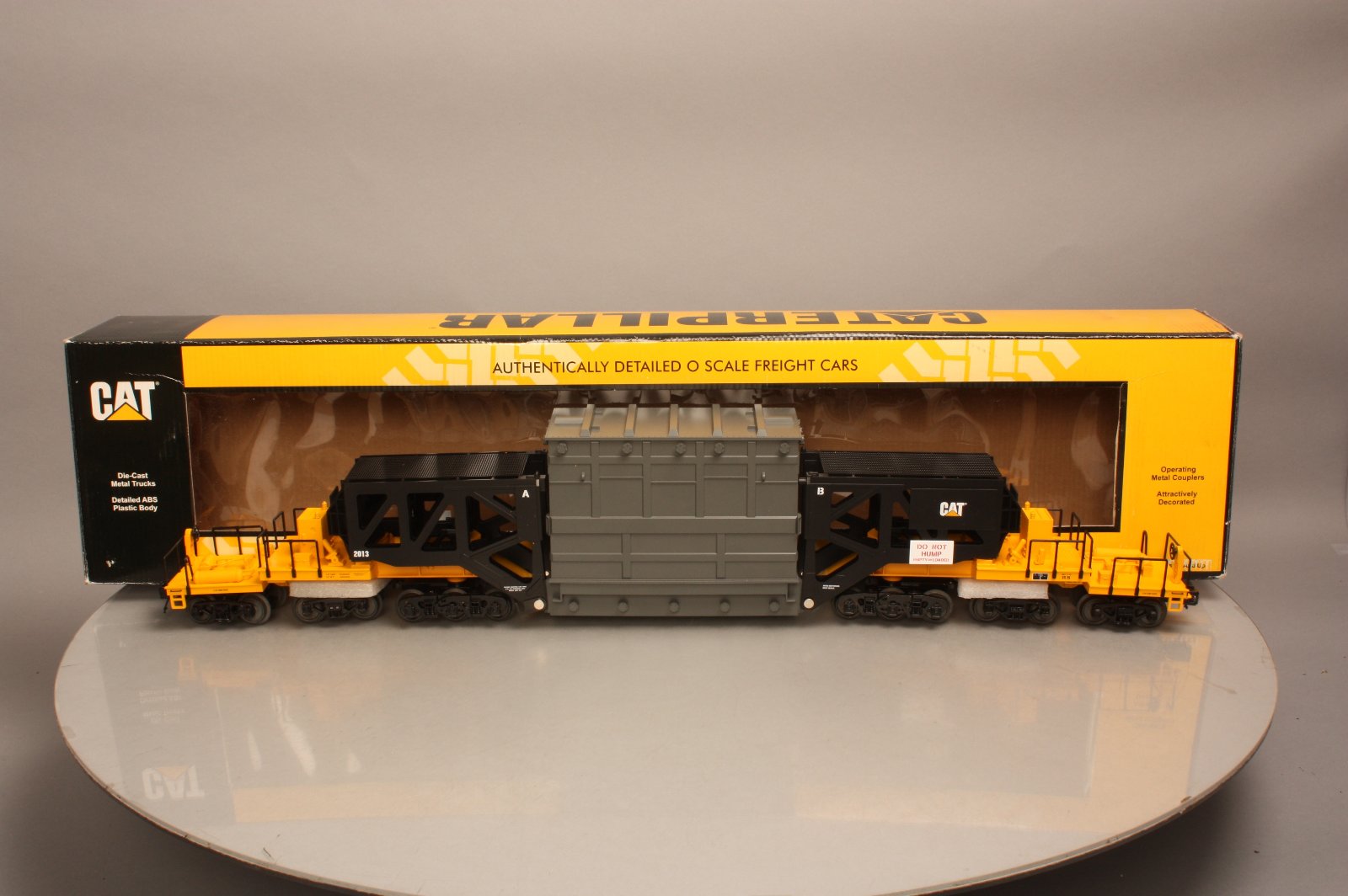 MTH 20-98919 O Caterpillar Schnabel Flatcar