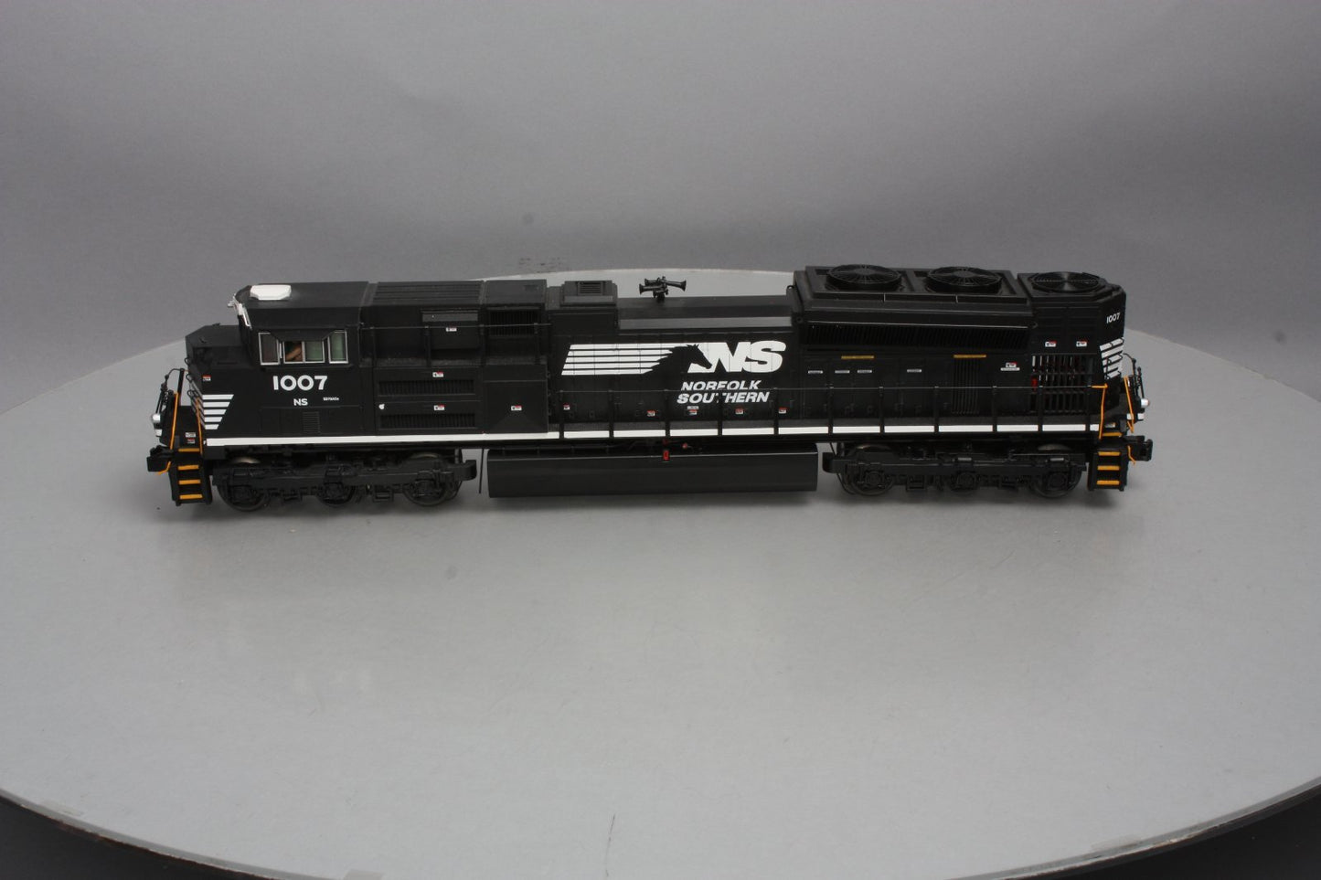 MTH 20-20218-1 Norfolk Southern SD70ACE Diesel Engine #1007