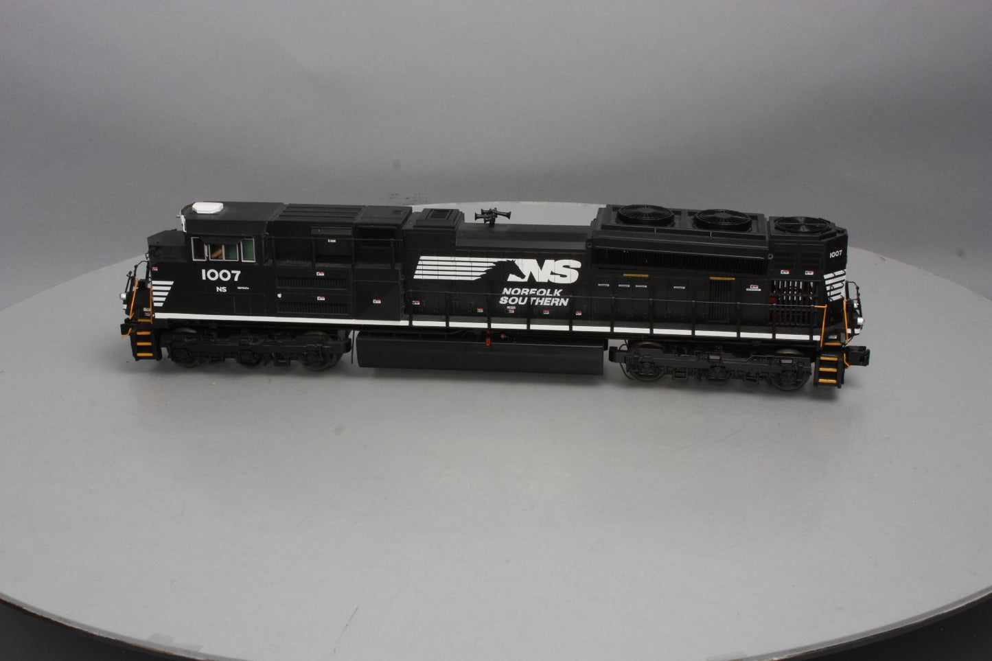 MTH 20-20218-1 Norfolk Southern SD70ACE Diesel Engine #1007