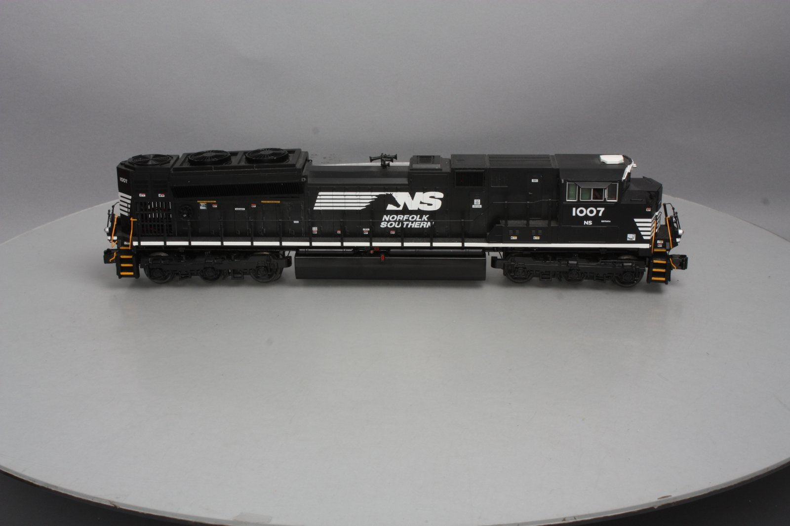 MTH 20-20218-1 Norfolk Southern SD70ACE Diesel Engine #1007