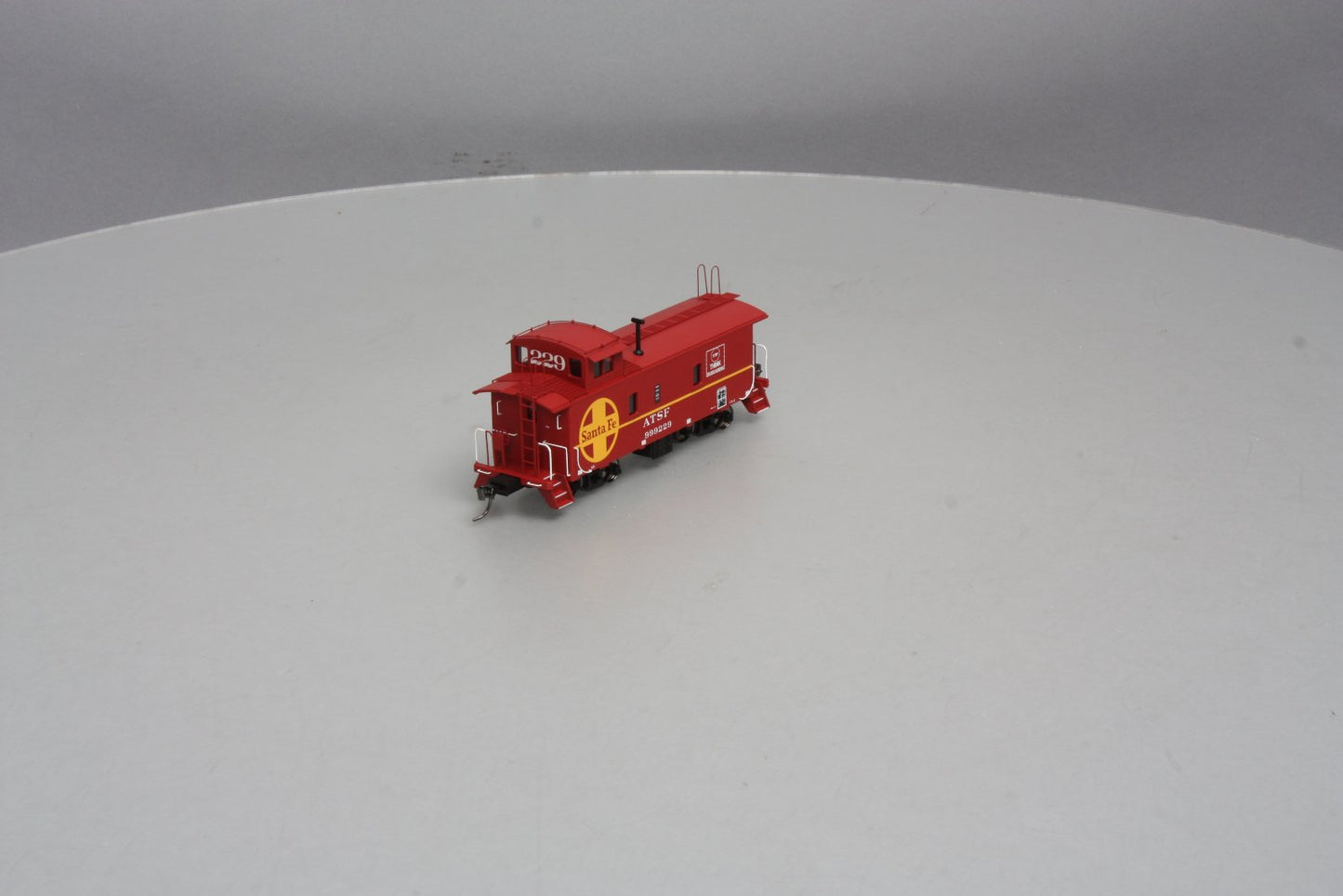 Centralia Car Shops CCS-1084 HO ATSF Late Caboose Car #999229