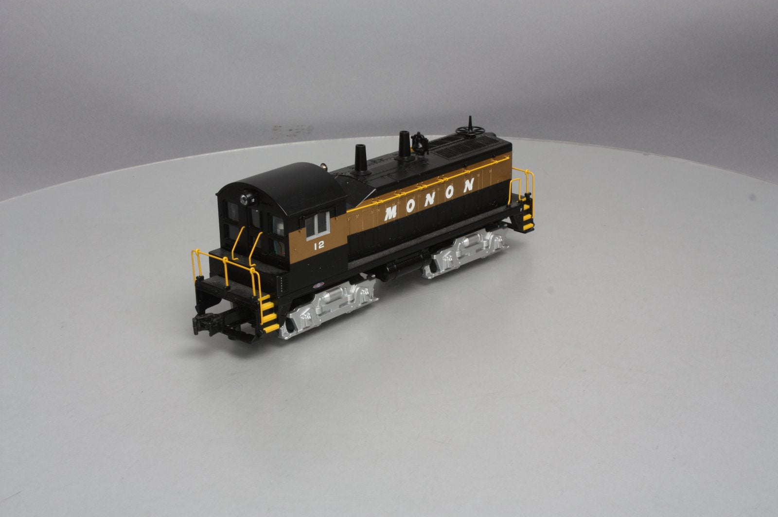 Williams 21620 Monon NW2 Powered Diesel Locomotive – Trainz