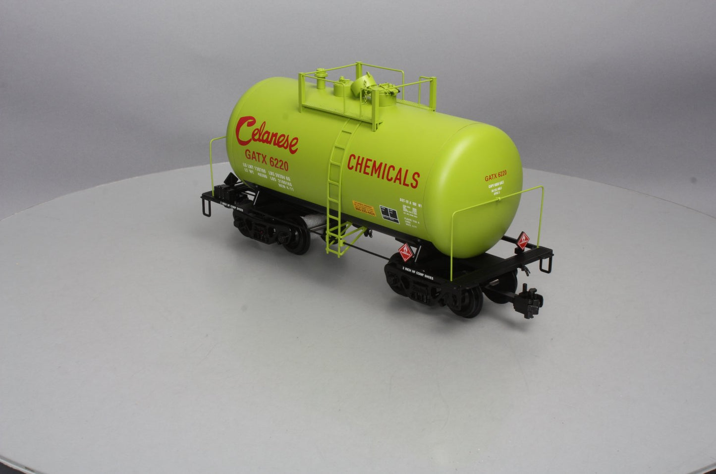 USA Trains R15211 Celanese Chemicals "Beer Can" Tank Car #6220 - Metal Wheels