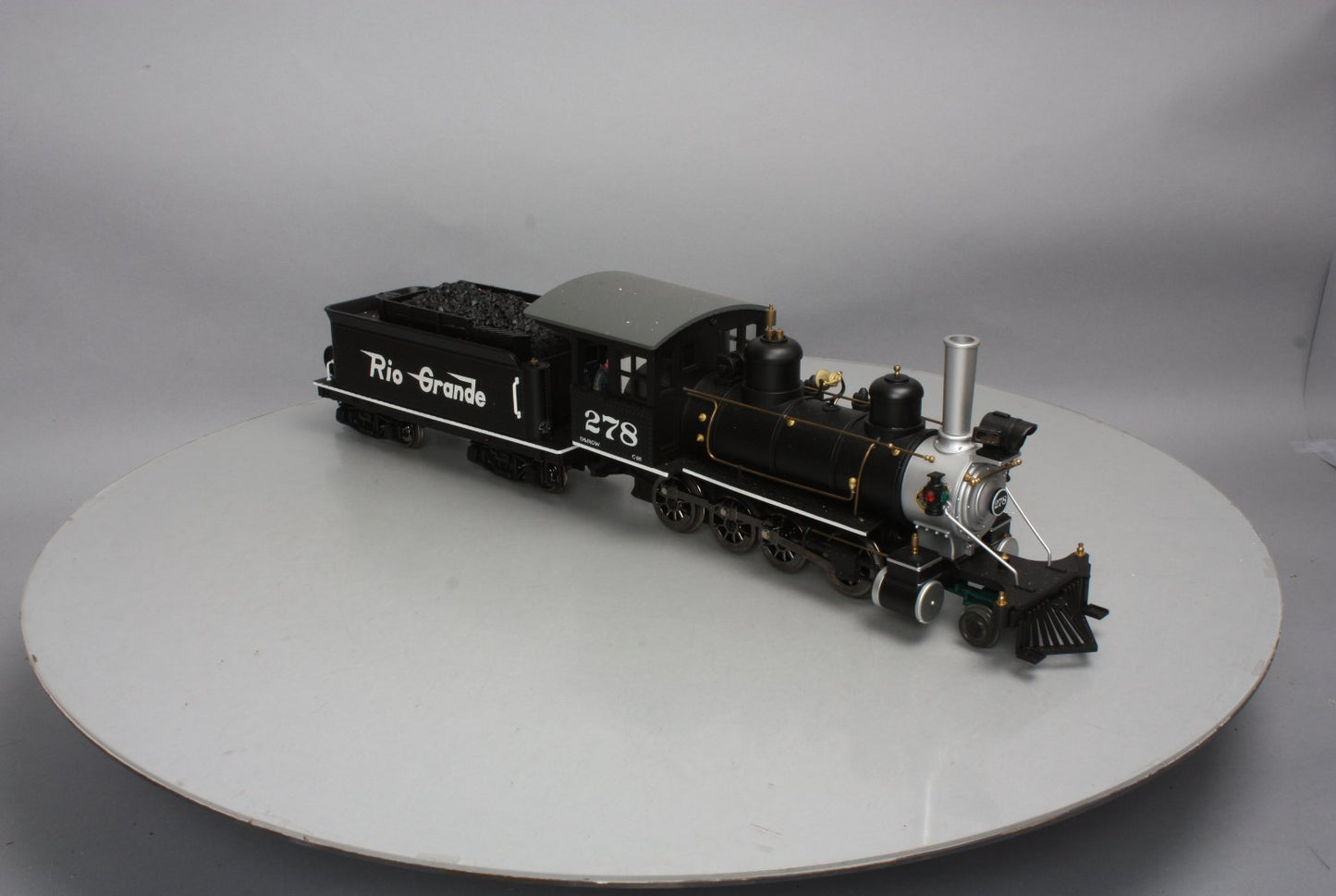 Aristo-Craft 80114 G Denver & Rio Grande C-16 2-8-0 Steam Locomotive & Tender