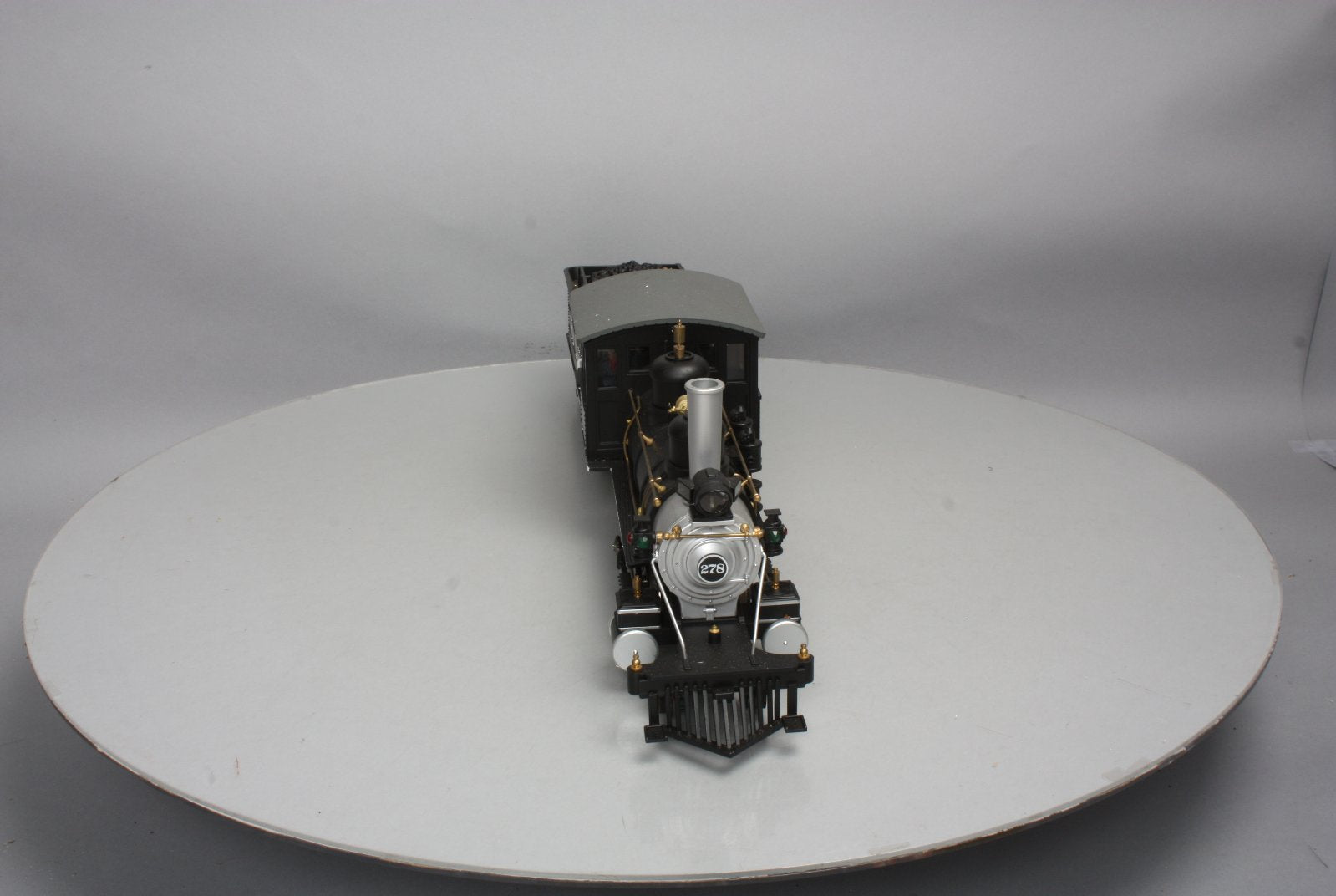 Aristo-Craft 80114 G Denver & Rio Grande C-16 2-8-0 Steam Locomotive & Tender