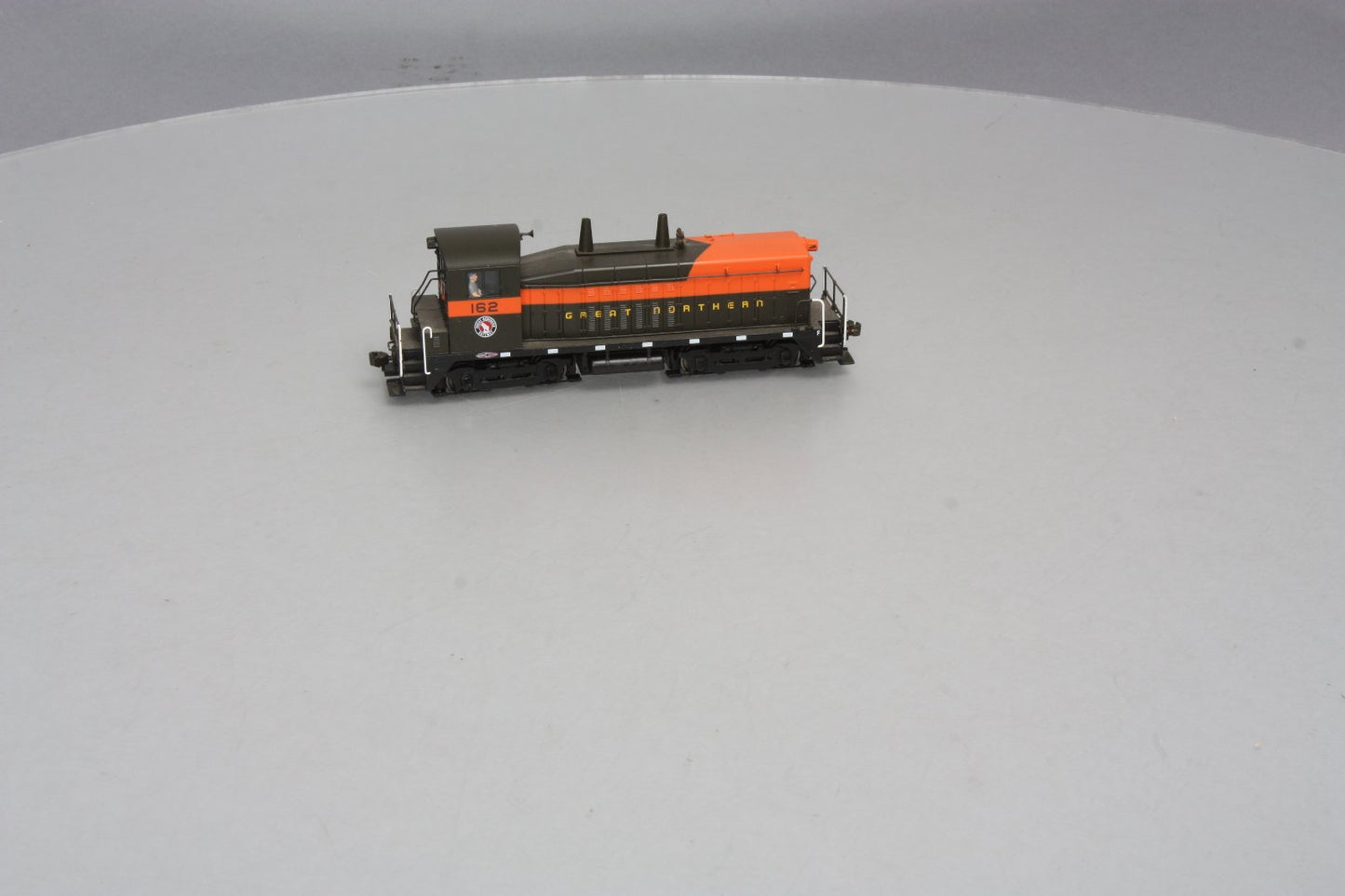 Broadway Limited 2112 HO Great Northern EMD NW2 Paragon2™ #162