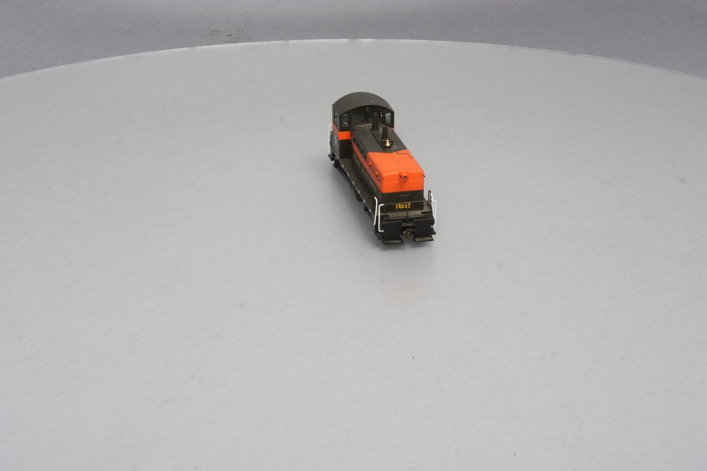 Broadway Limited 2112 HO Great Northern EMD NW2 Paragon2™ #162