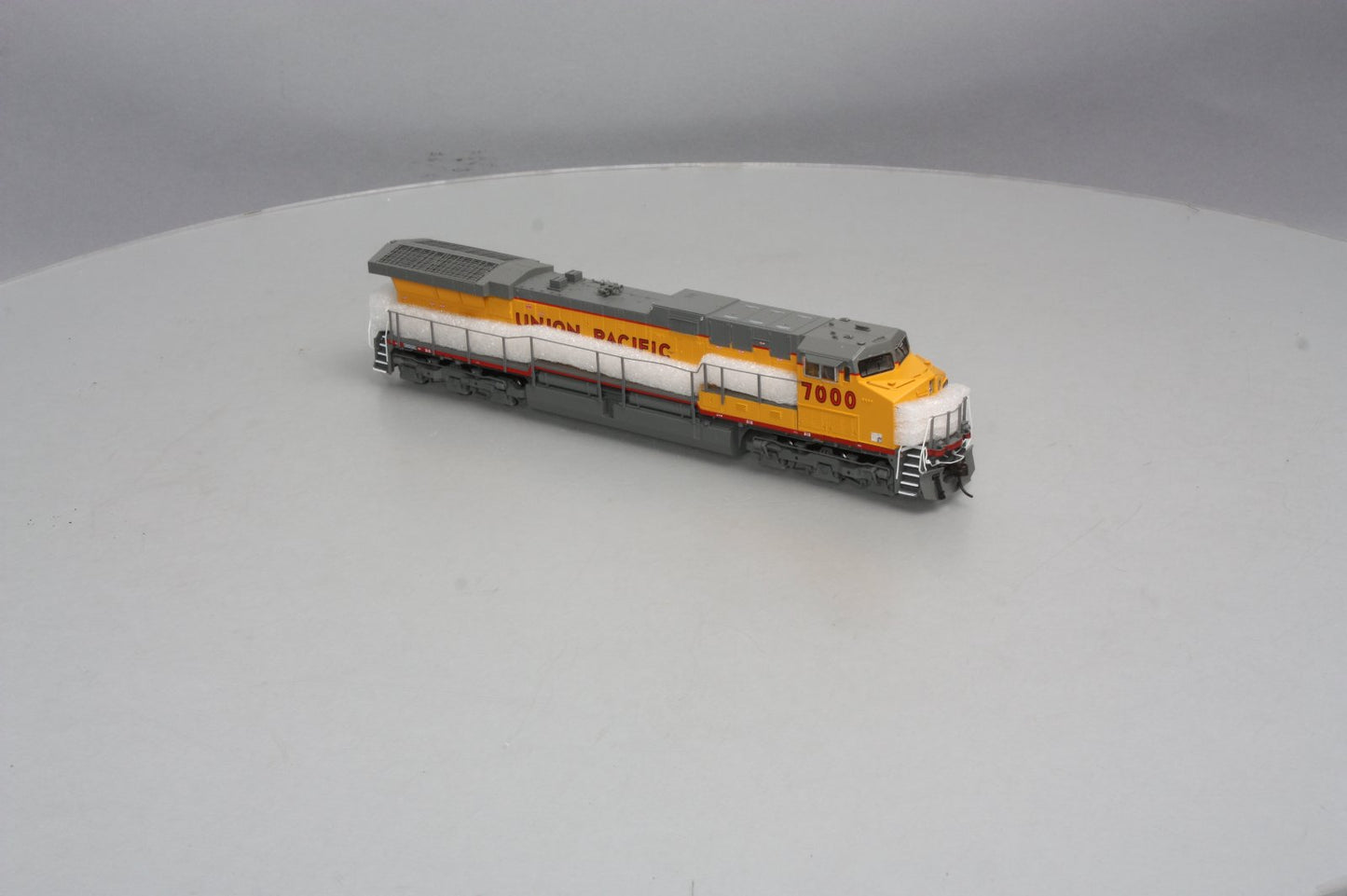 Broadway Limited 685 HO Union Pacific GE AC6000CW Diesel Locomotive #7000 w/DCC