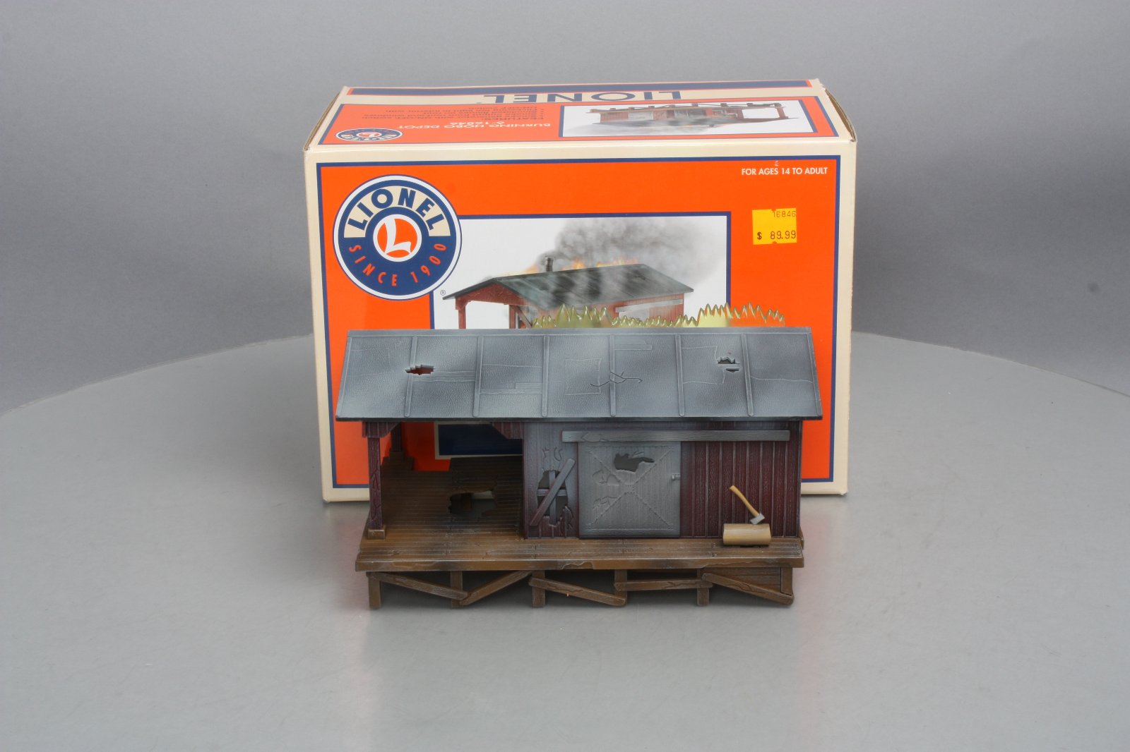 Lionel 6-16846 O Gauge Burning Hobo Depot