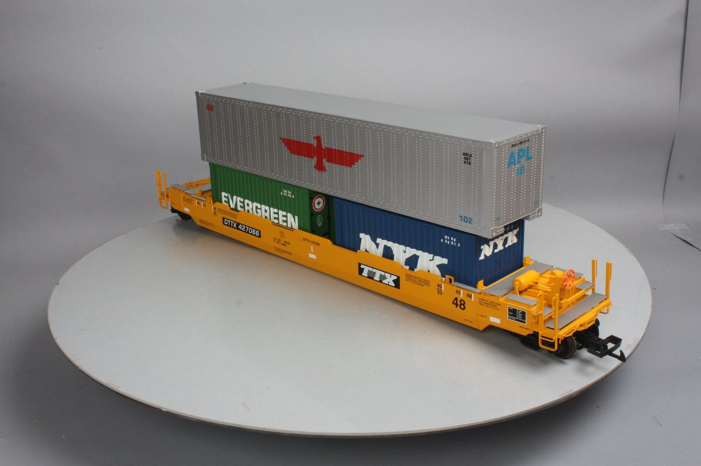 USA Trains 17101 TTX Gunderson Husky Stack #427066 - Metal Wheels