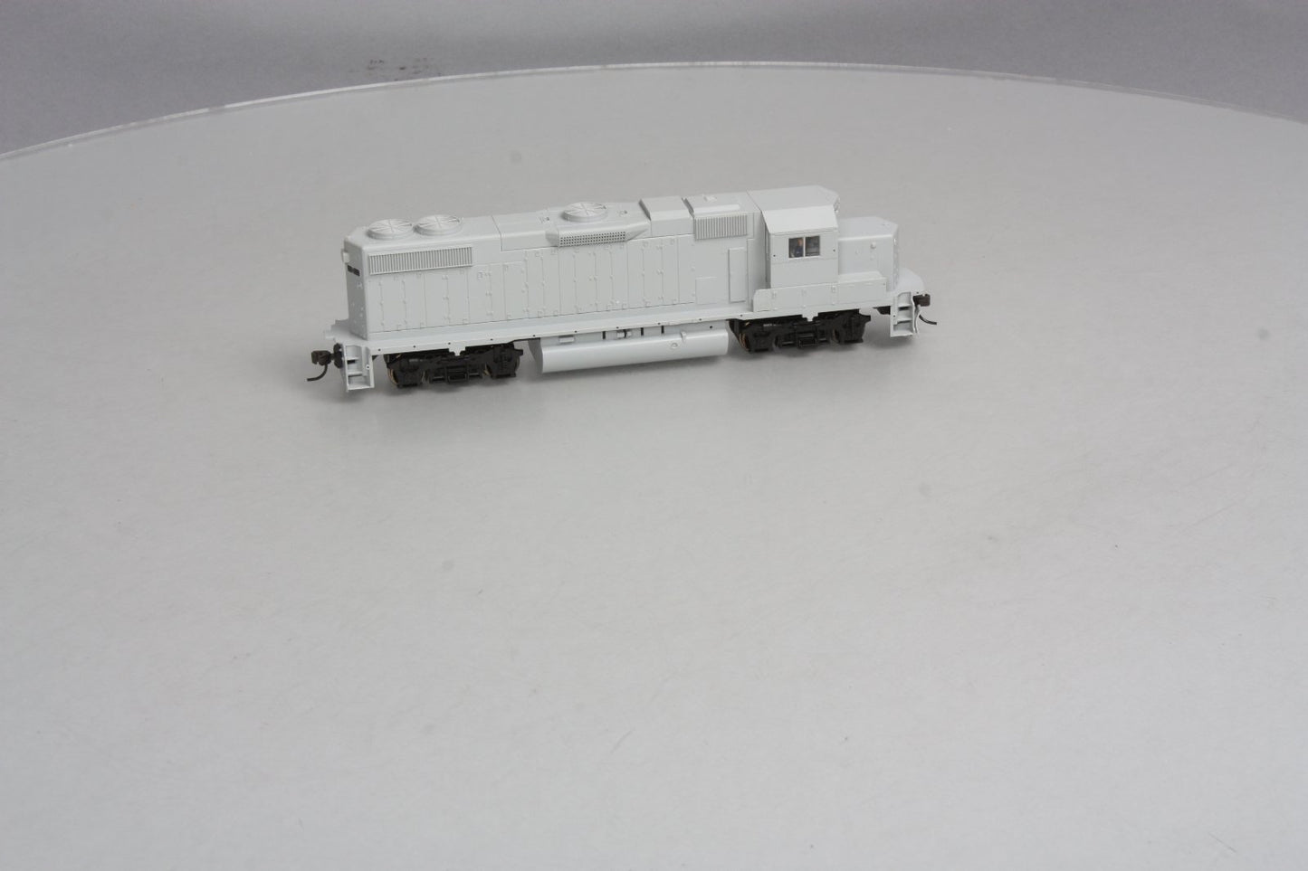 Atlas 900 HO Undecorated GP38-2 Late Phase Diesel Locomotive