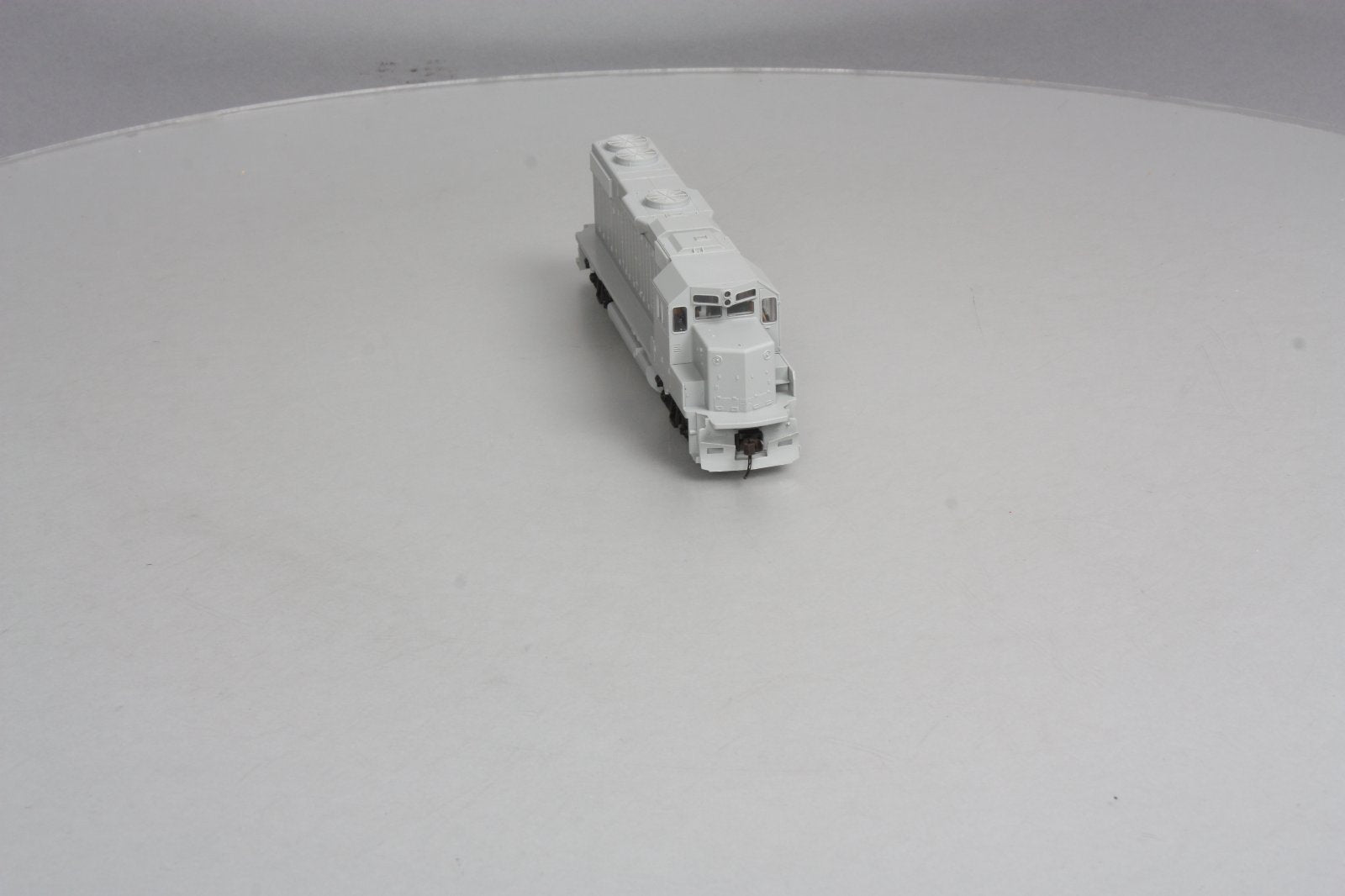 Atlas 900 HO Undecorated GP38-2 Late Phase Diesel Locomotive