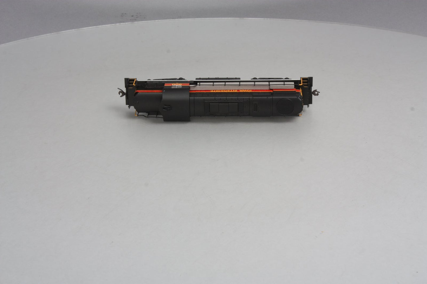 Atlas 10000577 HO Scale Iowa Interstate R-36 Diesel Locomotive #900