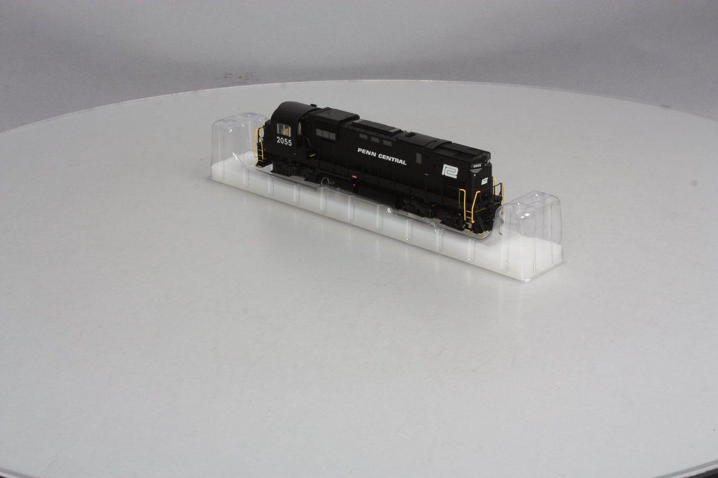 Bowser 23870 Penn Central Alco C-430 Diesel Locomotive #2055