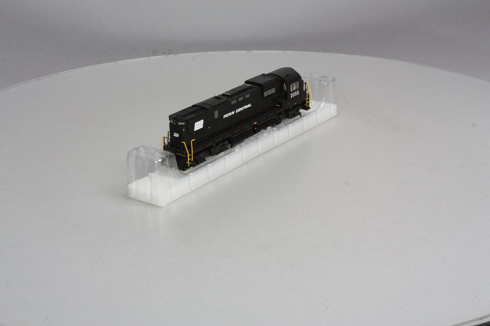 Bowser 23870 Penn Central Alco C-430 Diesel Locomotive #2055