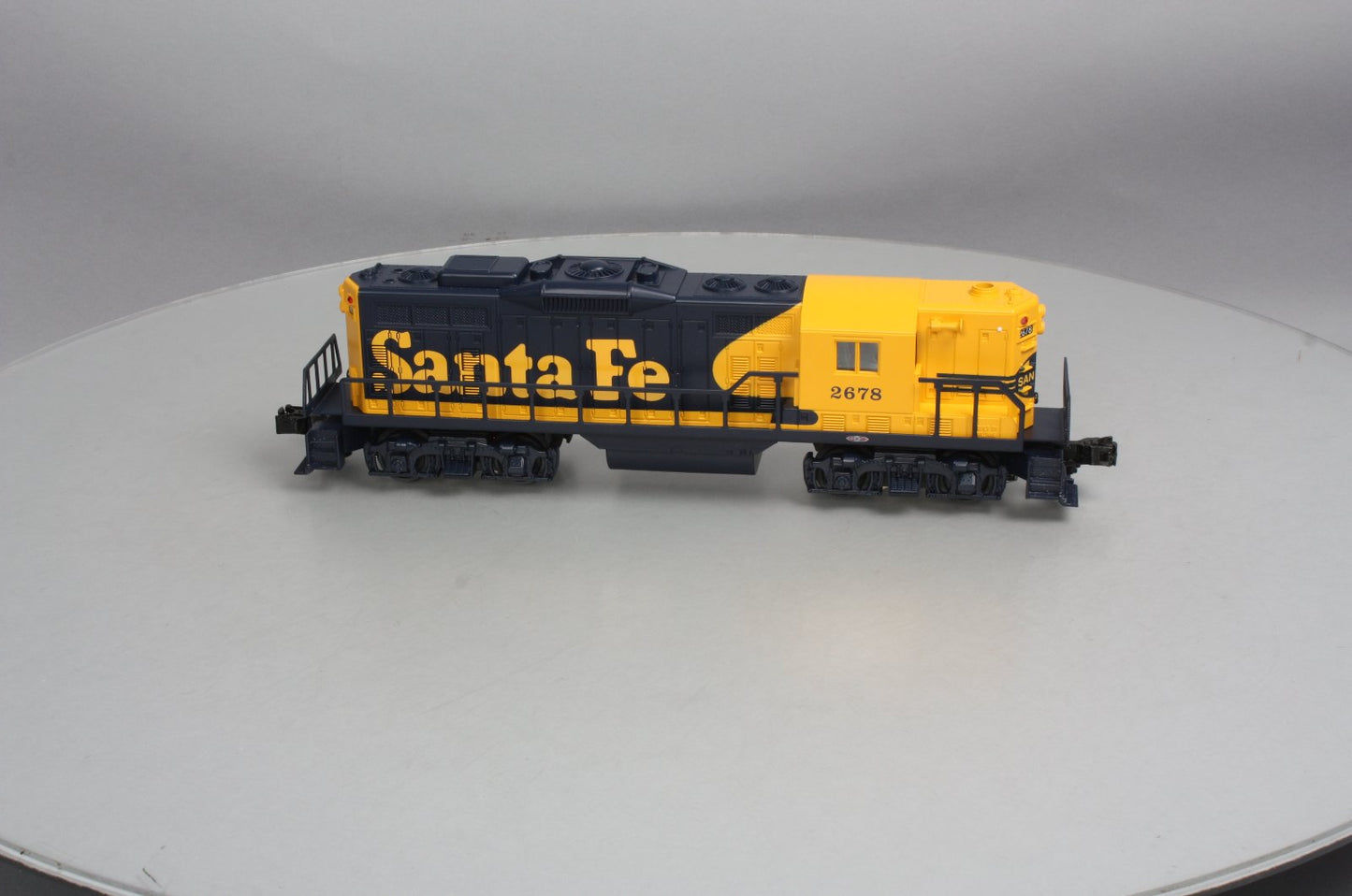 Williams 21420 Santa Fe GP9 Powered Diesel Locomotive