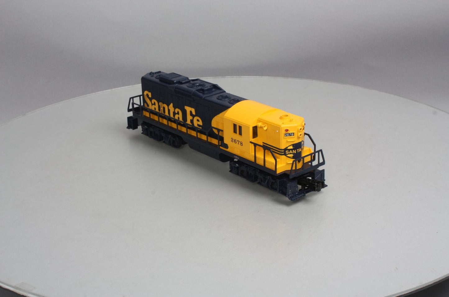 Williams 21420 Santa Fe GP9 Powered Diesel Locomotive