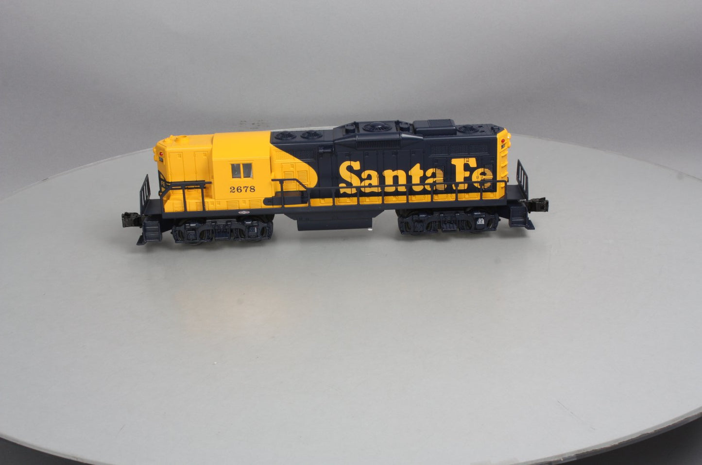 Williams 21420 Santa Fe GP9 Powered Diesel Locomotive