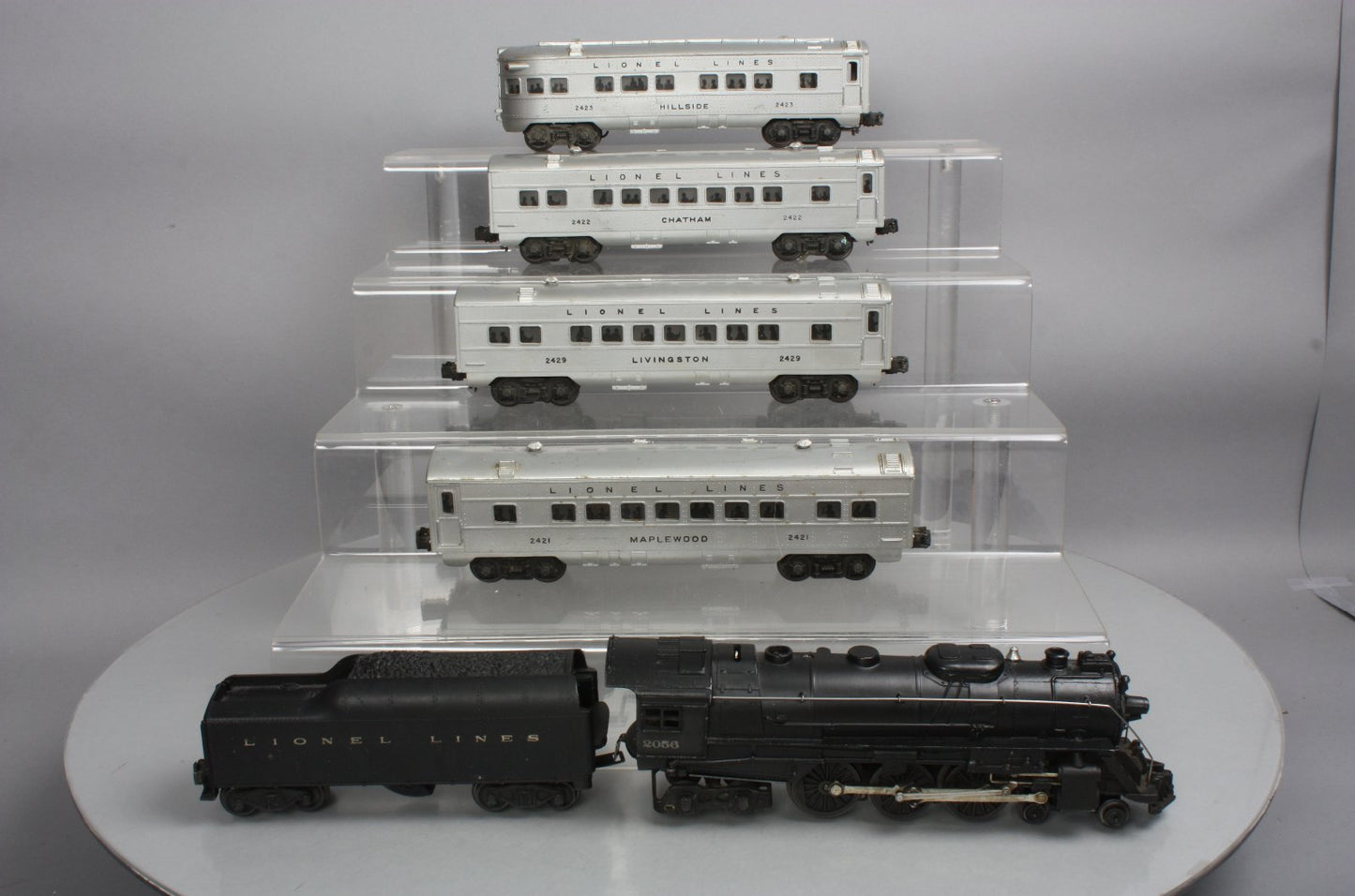 Lionel 1484WS Vintage O 2056 Passenger Set w/2046W,2421,2422,2429,2423