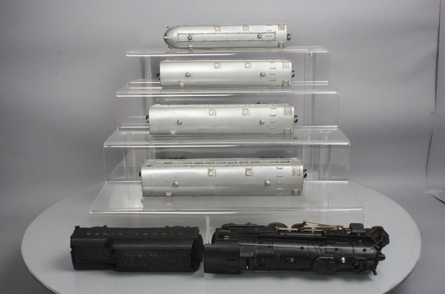 Lionel 1484WS Vintage O 2056 Passenger Set w/2046W,2421,2422,2429,2423