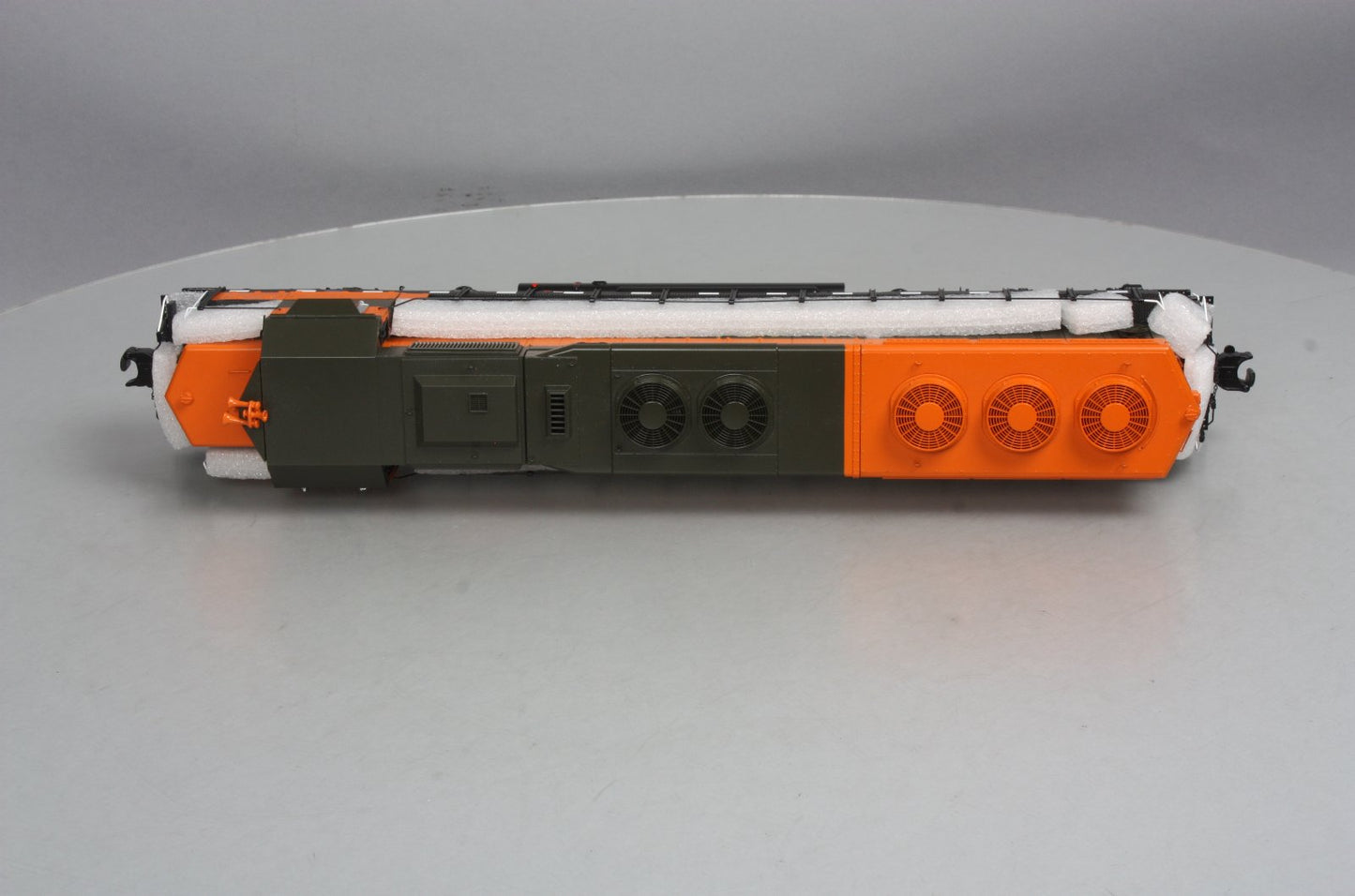 MTH 20-2935-3 Great Northern SD45 Low Hood Non-Powered Diesel Engine #416