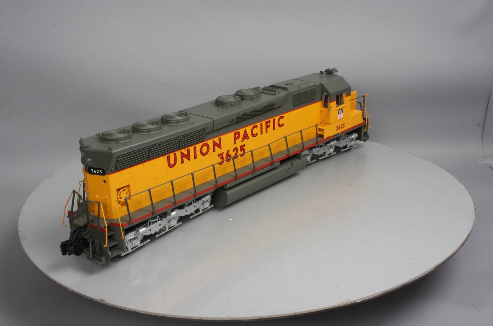 Aristo-Craft 22405 G Union Pacific SD-45 Diesel Locomotive
