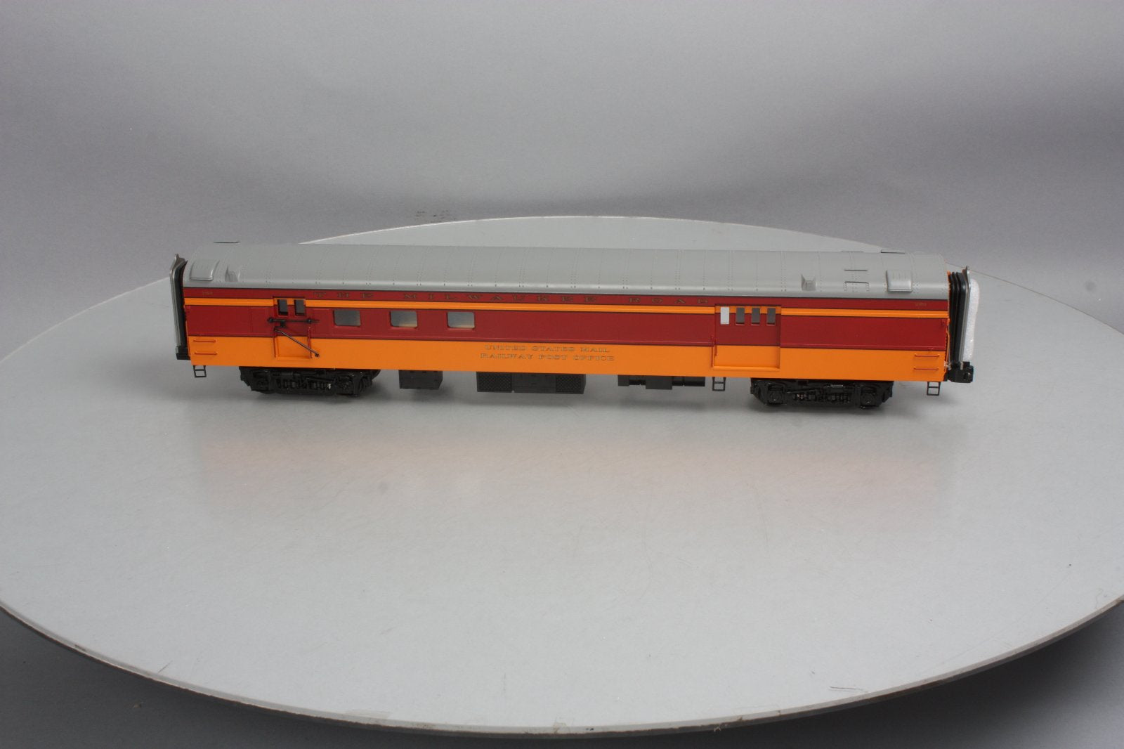 MTH 20-68173 O Gauge Milwaukee Rd 70' ABS RPO PASSENGER CAR