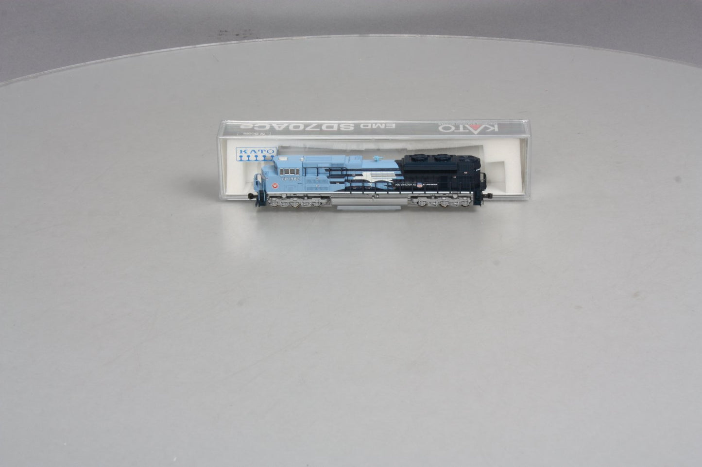 Kato 176-8408 N Scale UP/Missouri Pacfic SD70ACe Powered Diesel Locomotive #1982