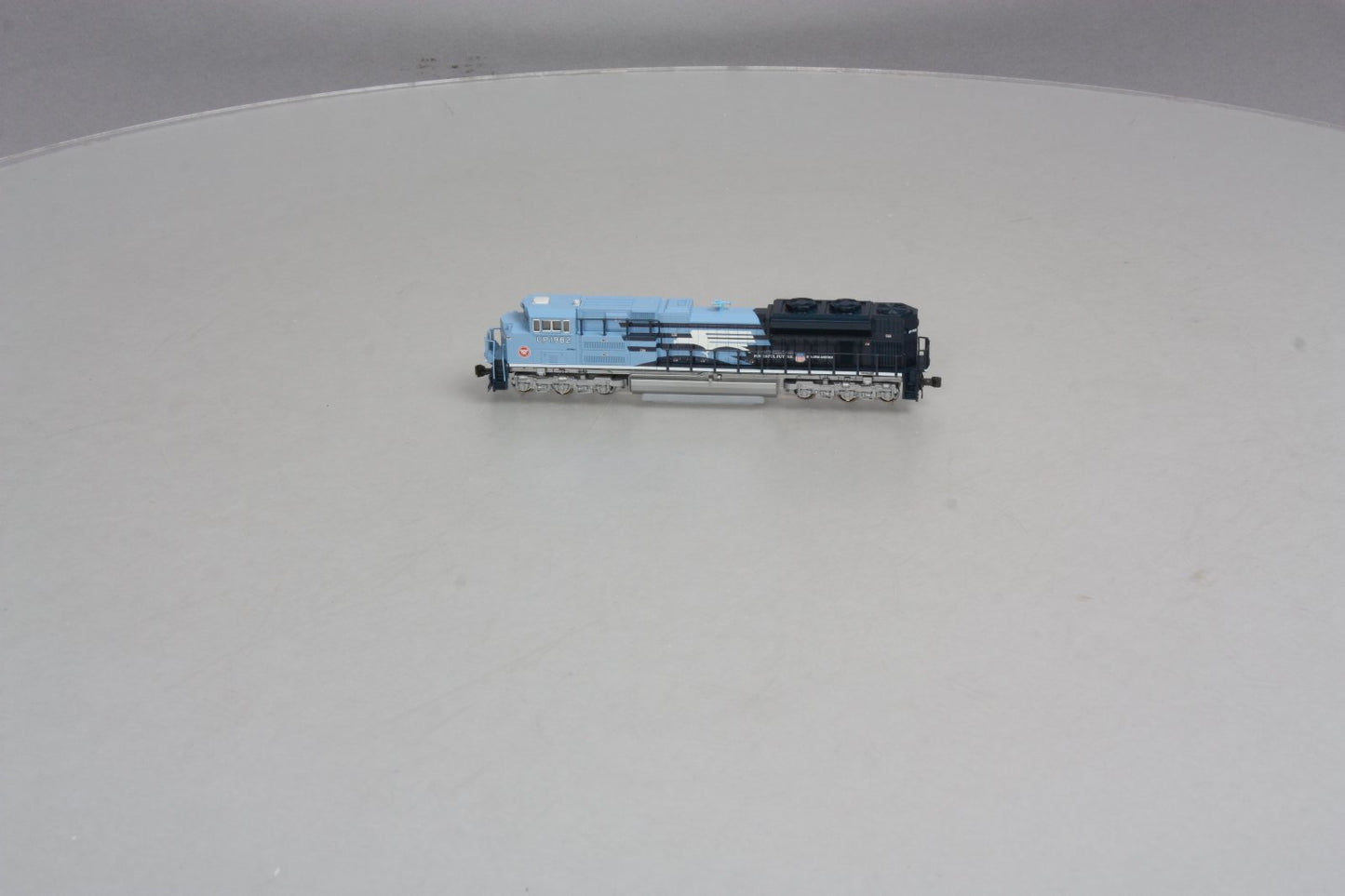 Kato 176-8408 N Scale UP/Missouri Pacfic SD70ACe Powered Diesel Locomotive #1982