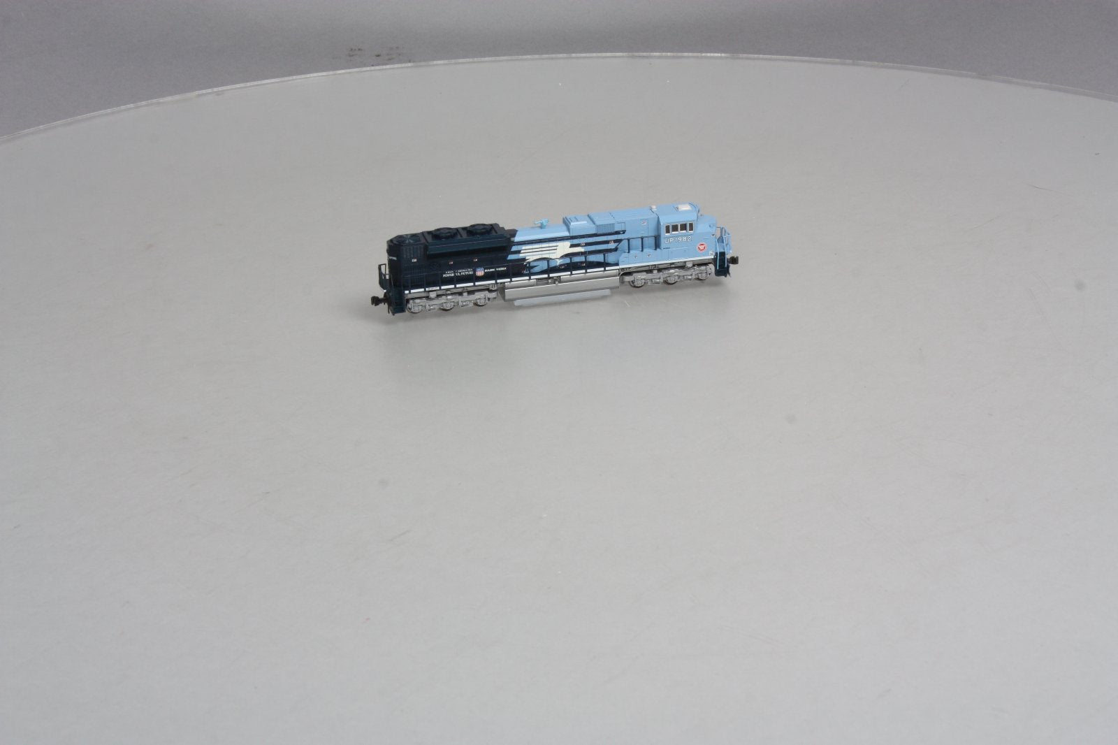 Kato 176-8408 N Scale UP/Missouri Pacfic SD70ACe Powered Diesel Locomotive #1982