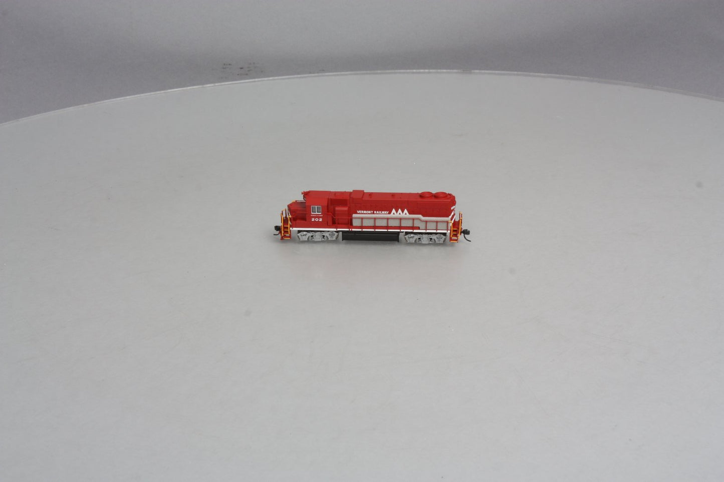 Atlas 47644 N Scale Vermont Rwy.GP38-2 #202
