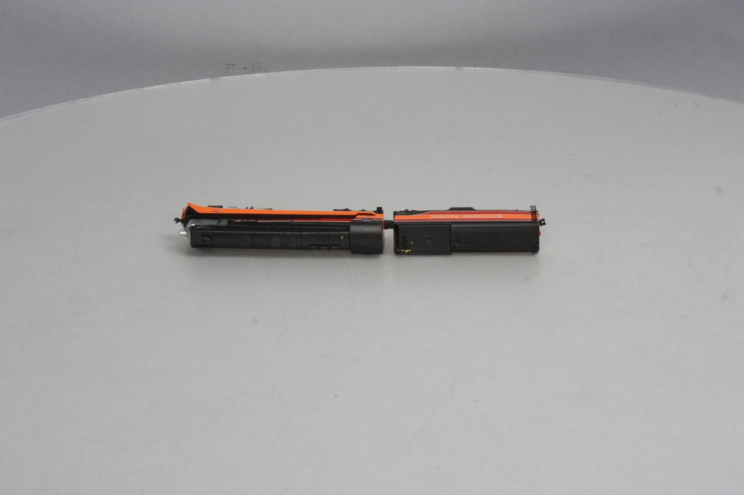 Con-Cor 01-3854 N Scale GS-4 SP Daylight 4-8-4 Steam Locomotive & Tender
