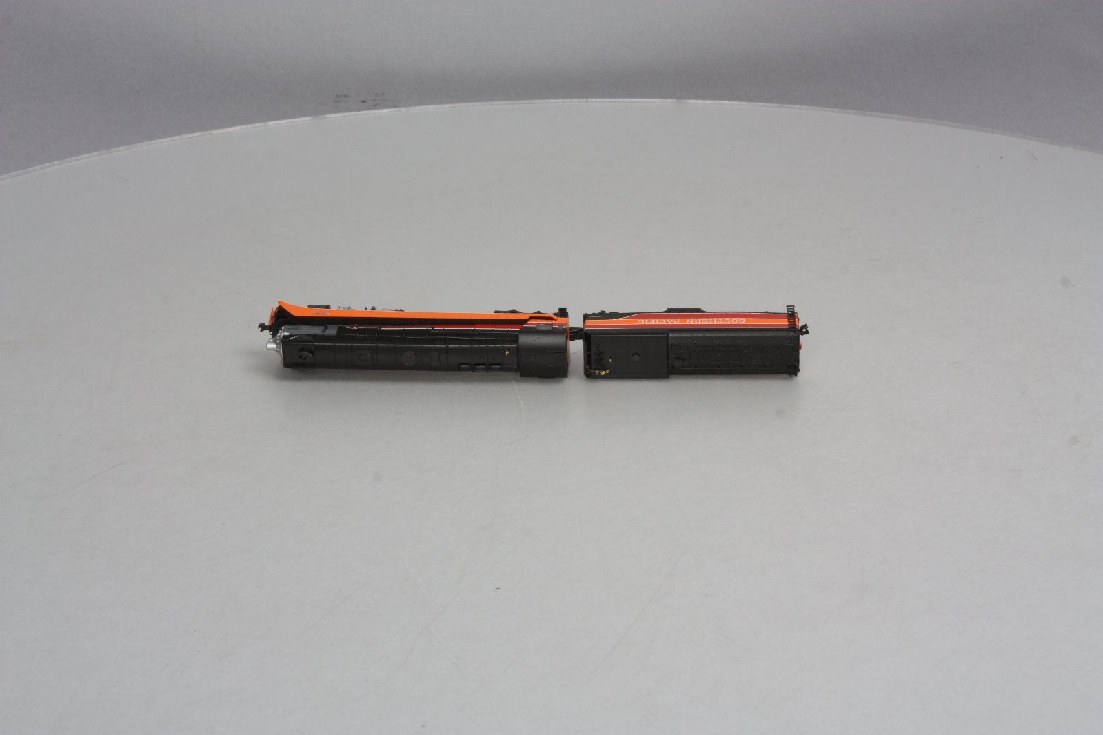 Con-Cor 01-3854 N Scale GS-4 SP Daylight 4-8-4 Steam Locomotive & Tender