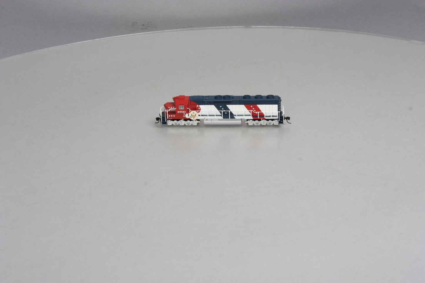 InterMountain 69596 N Atchison Topeaka Santa Fe Bicentenial SD45-2 #5704