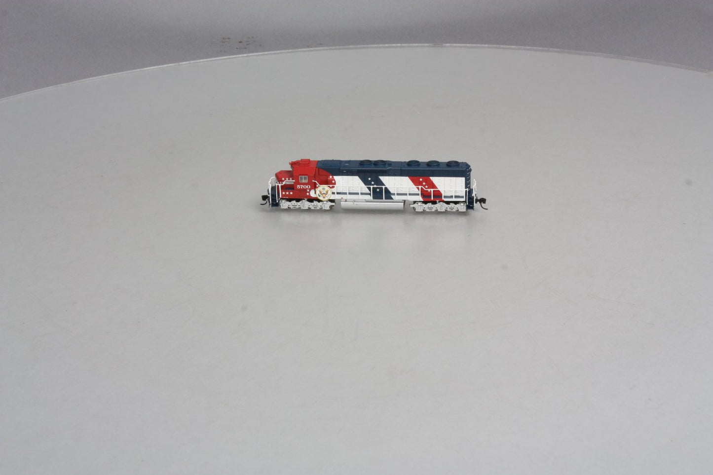 InterMountain 69596 N Atchison Topeaka Santa Fe Bicentenial SD45-2 #5704