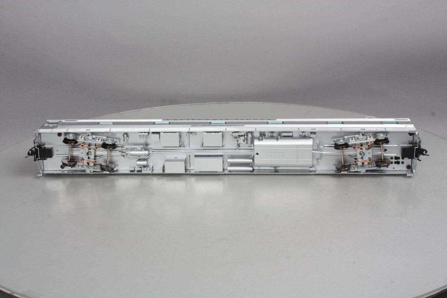 Atlas 3002196-1 O CB&Q Cali Zephyr "Silver Quail" 6-5 Sleeper #451 (2 Rail)
