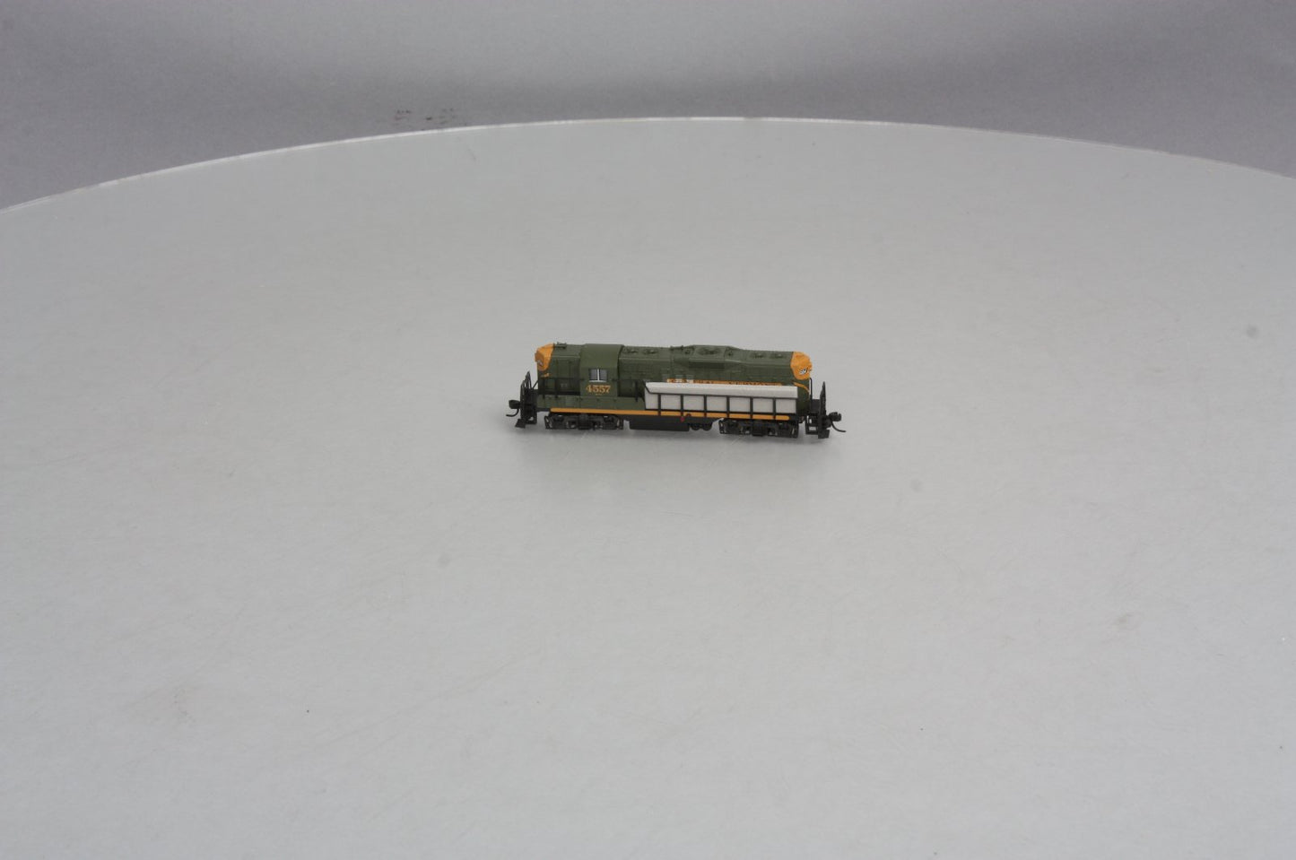 Atlas 48383 N Central Vermont GP9 Diesel #4557