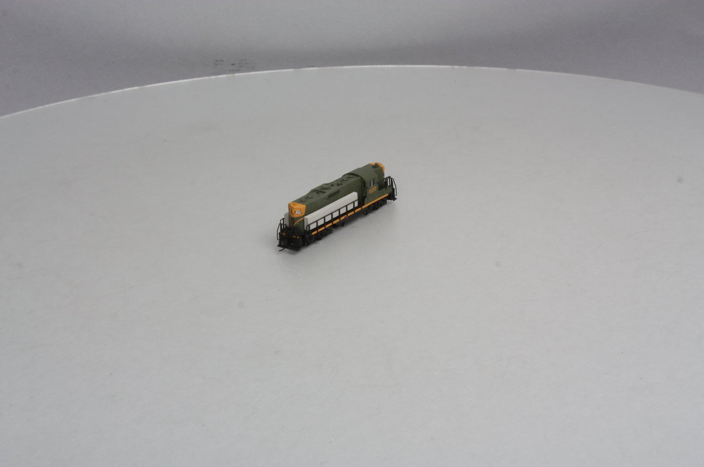Atlas 48383 N Central Vermont GP9 Diesel #4557