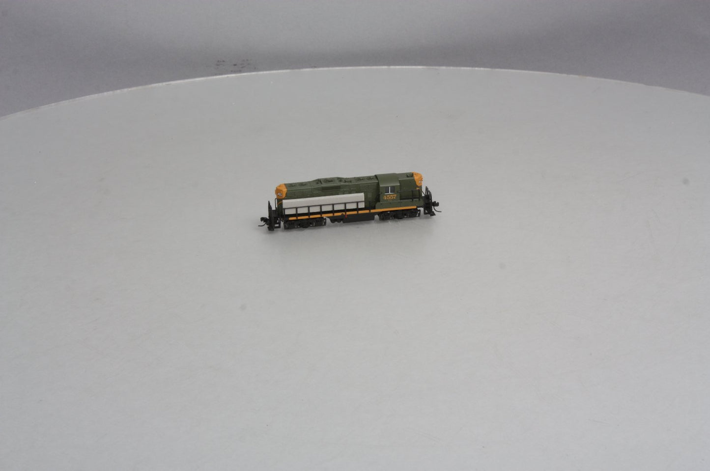 Atlas 48383 N Central Vermont GP9 Diesel #4557