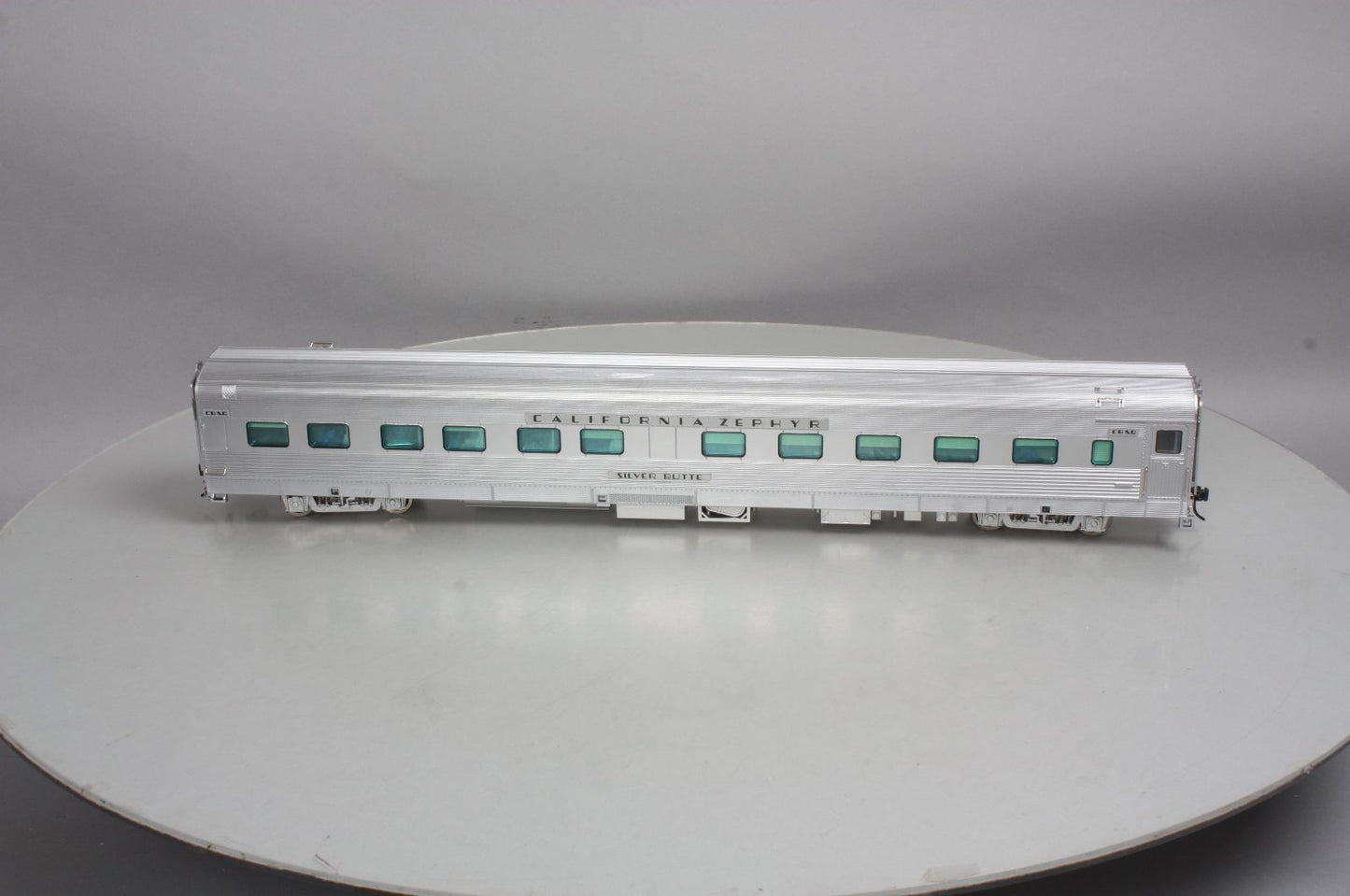 Atlas 3002176-1 O Cali Zephyr CB&Q "Silver Butte" 10-6 Sleeper Car (2-Rail)