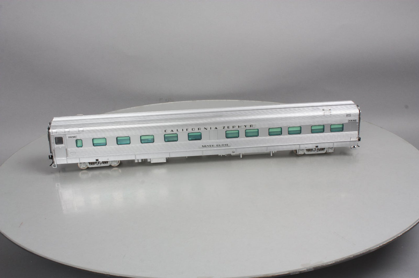 Atlas 3002176-1 O Cali Zephyr CB&Q "Silver Butte" 10-6 Sleeper Car (2-Rail)