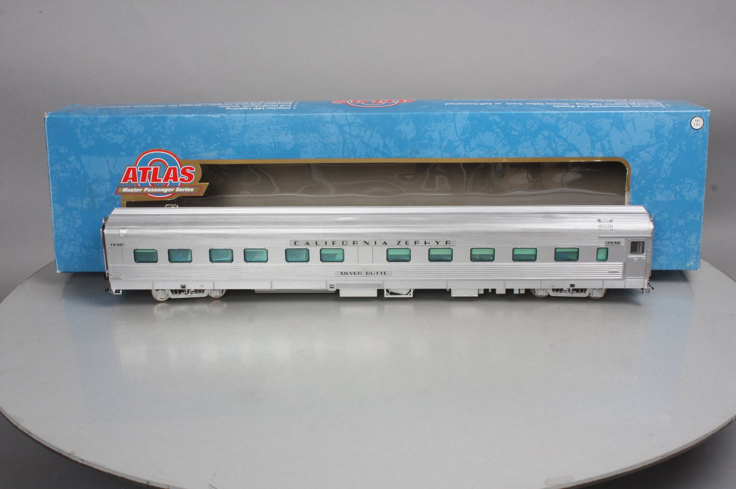 Atlas 3002176-1 O Cali Zephyr CB&Q "Silver Butte" 10-6 Sleeper Car (2-Rail)