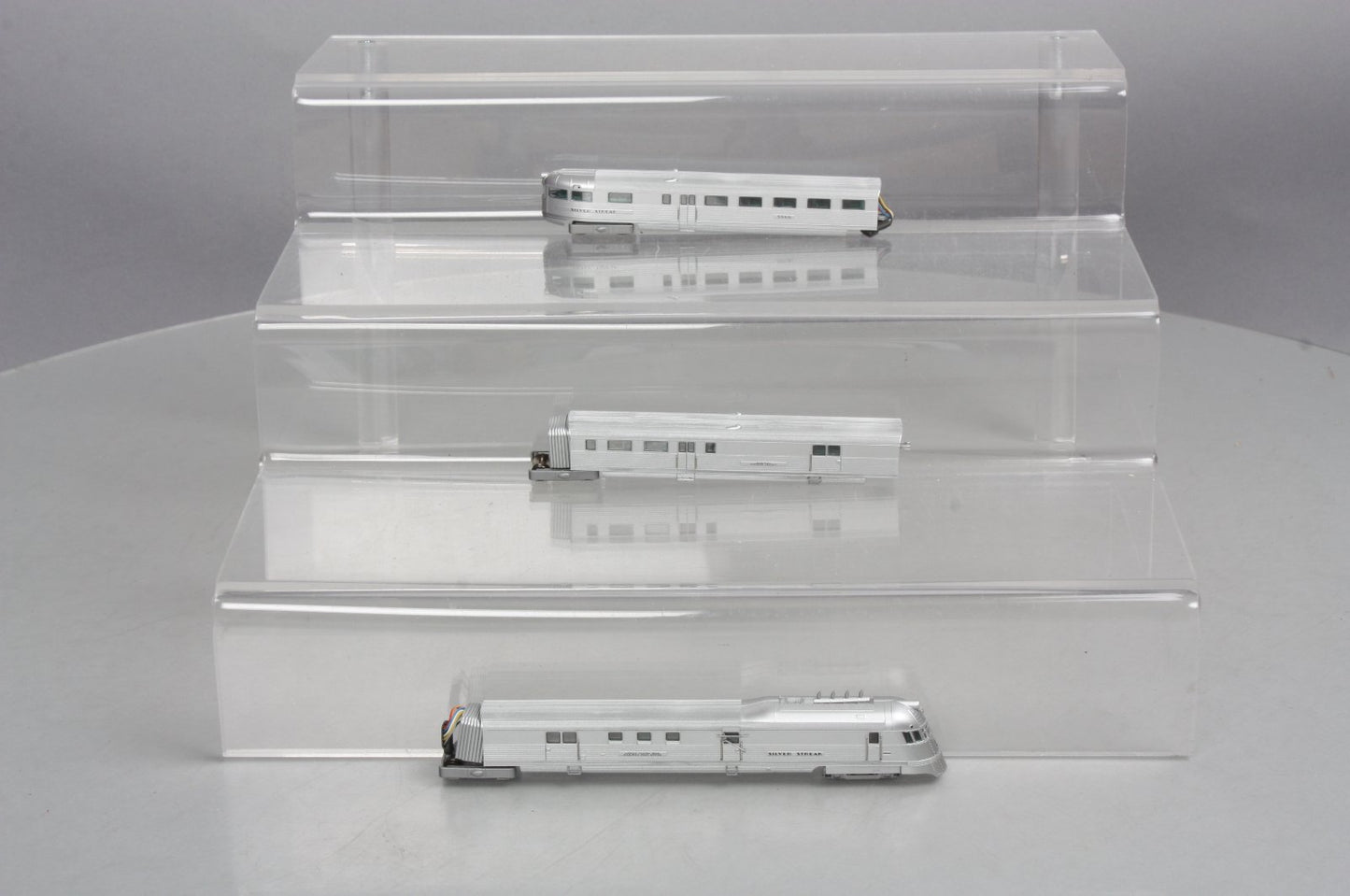 Con-Cor 8732 1934 Silver Streak Zephyr N Gauge Diesel Passenger Train Set