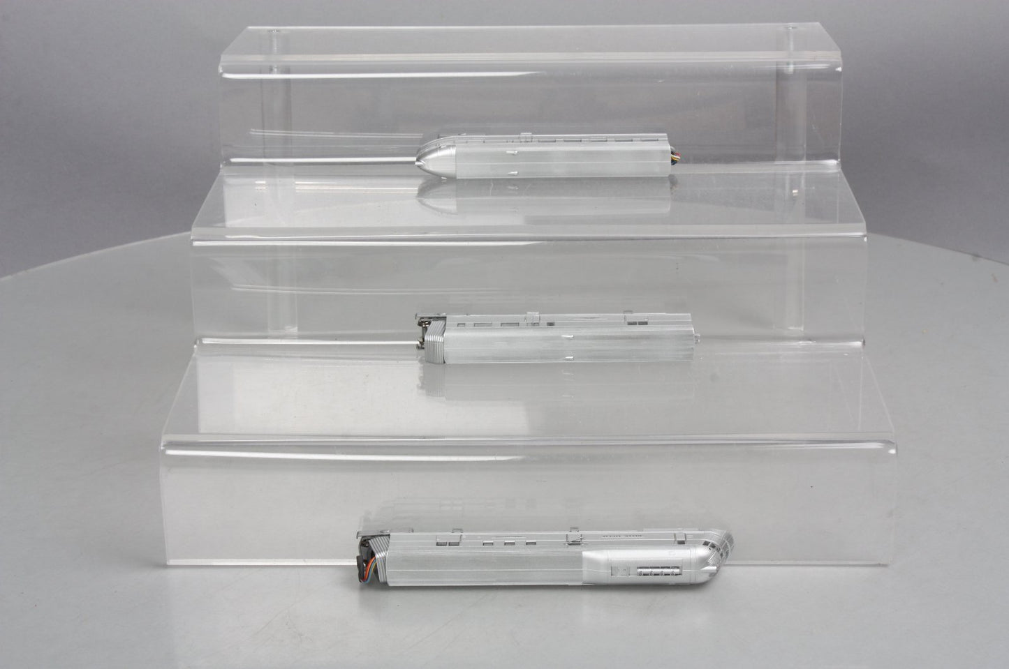 Con-Cor 8732 1934 Silver Streak Zephyr N Gauge Diesel Passenger Train Set