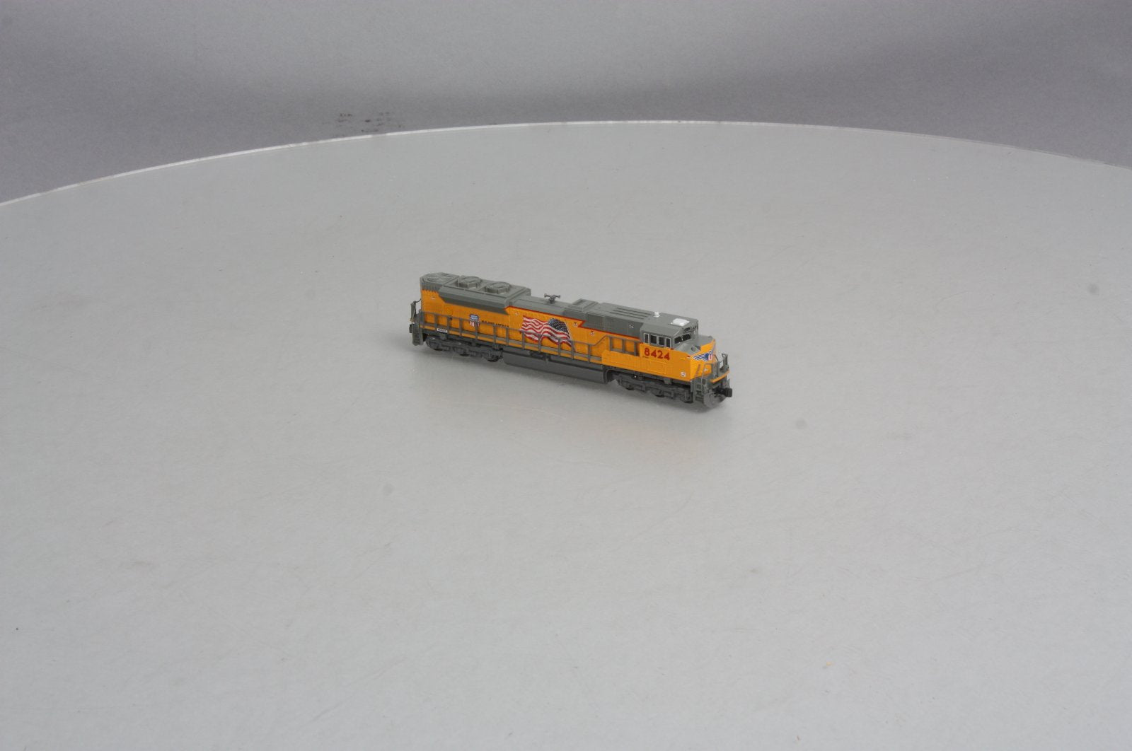 Kato 176-8401 N Union Pacific - Flag SD70ACe Powered Diesel #8424