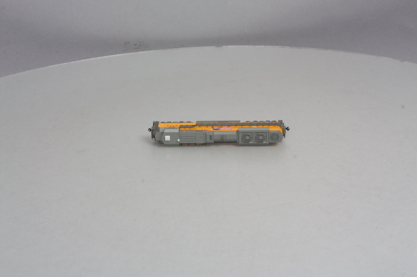 Kato 176-8401 N Union Pacific - Flag SD70ACe Powered Diesel #8424